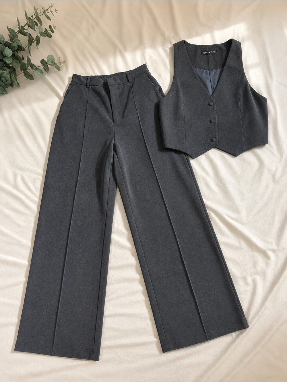 Classic High-Waist Wide-Leg Trousers in Charcoal